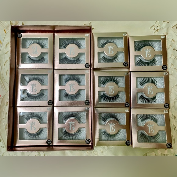 False Eyelash Set with Decorative Box